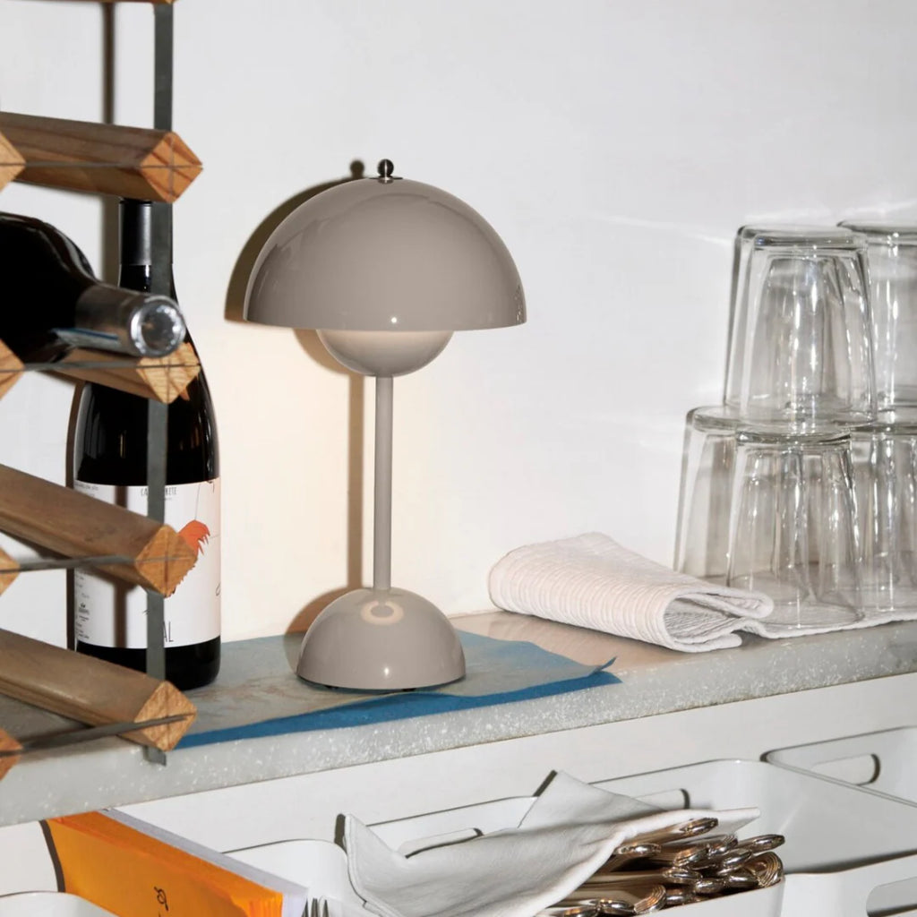 APOLLO Portable Lamp