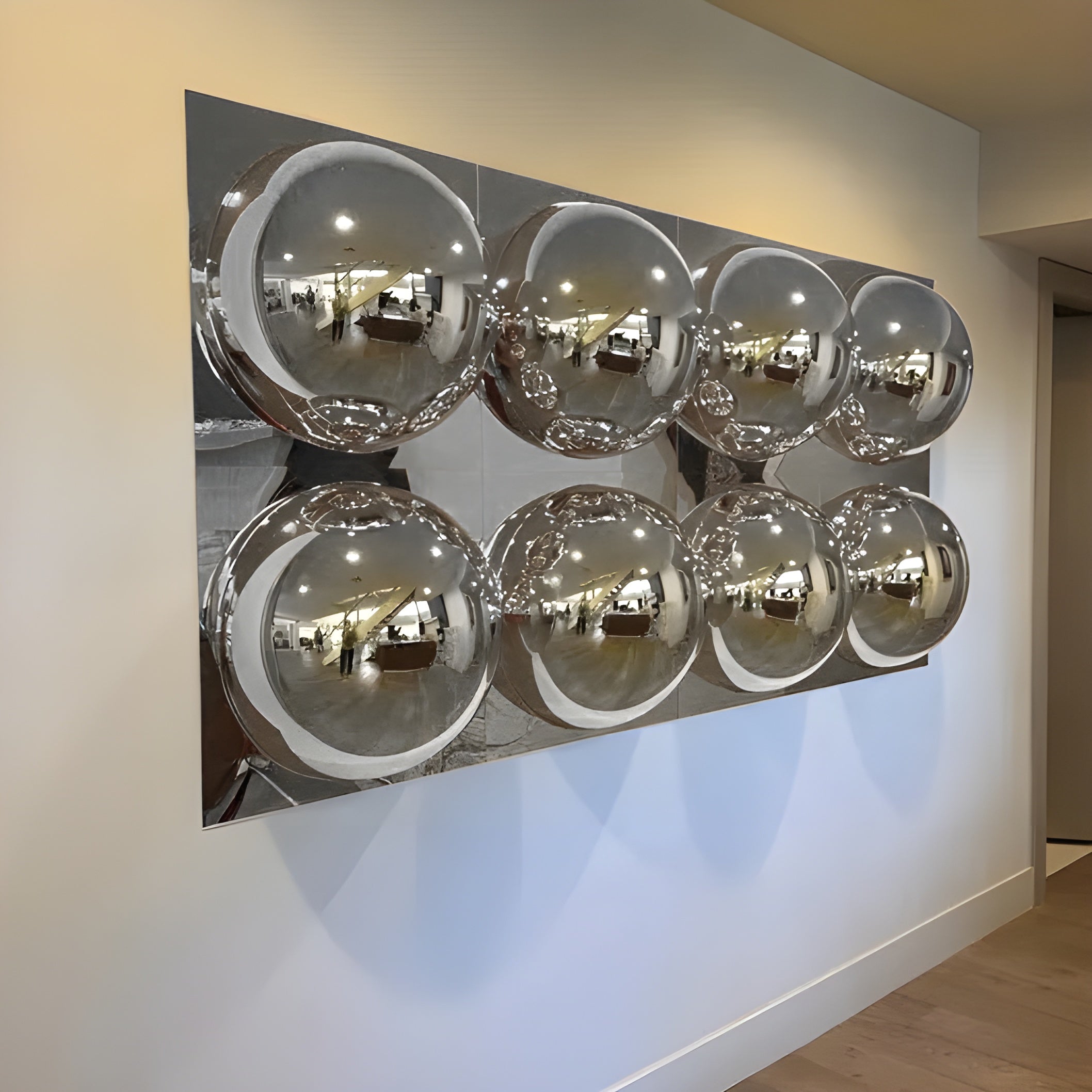 LA BOULE Wall Mirror